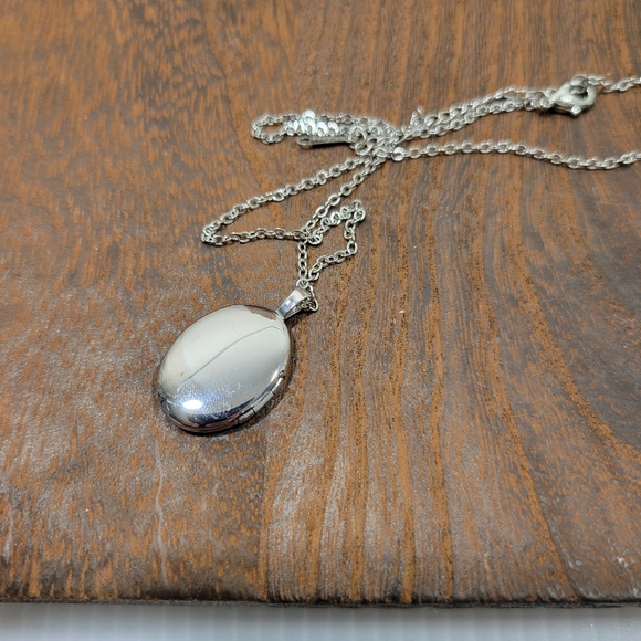 Silver Colored Locket Fashion Jewelry - Picture 4 of 5